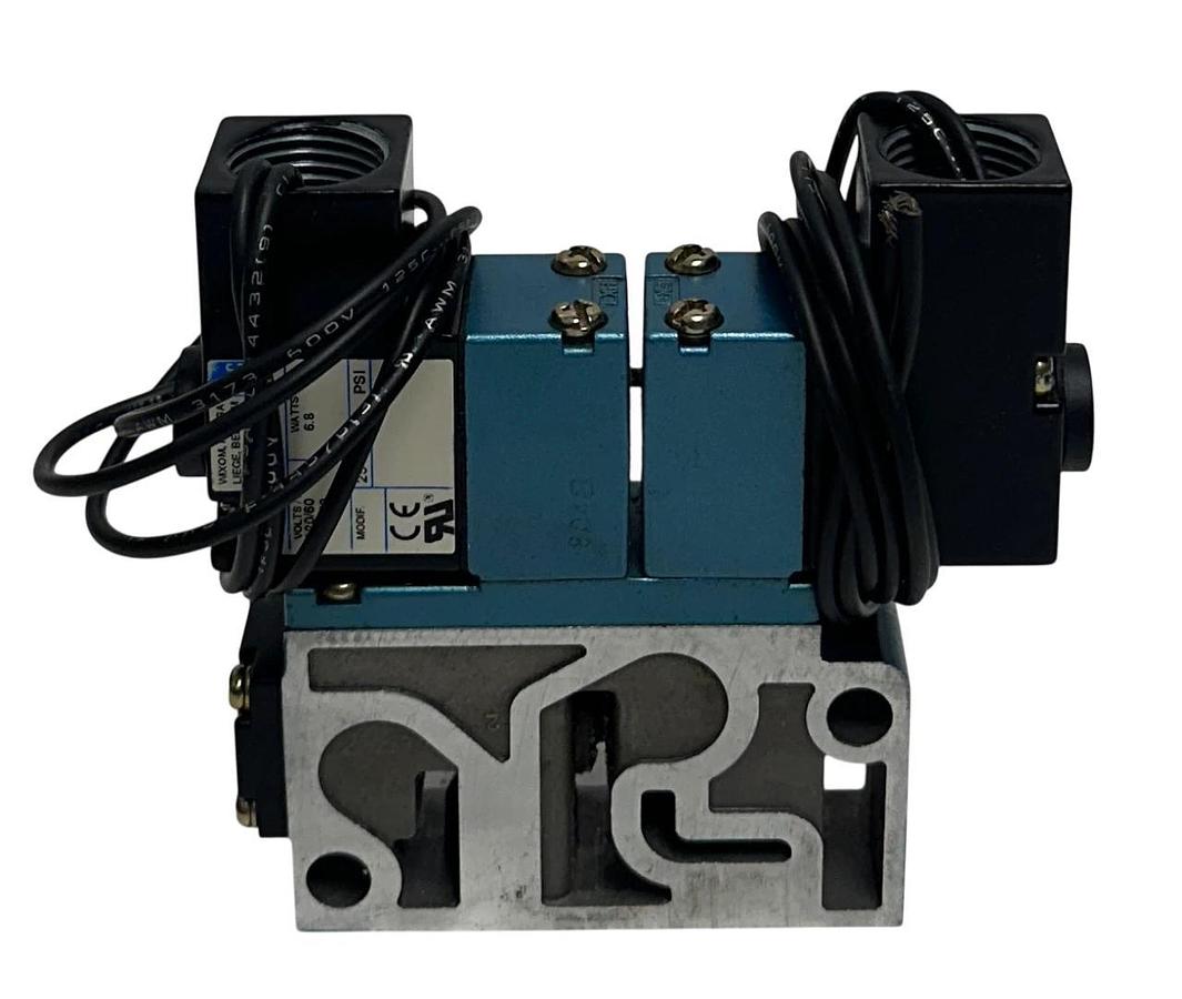 Used MAC VALVES 924B-PM-111CA / 924BPM111CA SOLENOID VALVE W/ PME-111CAA PILOT USNP