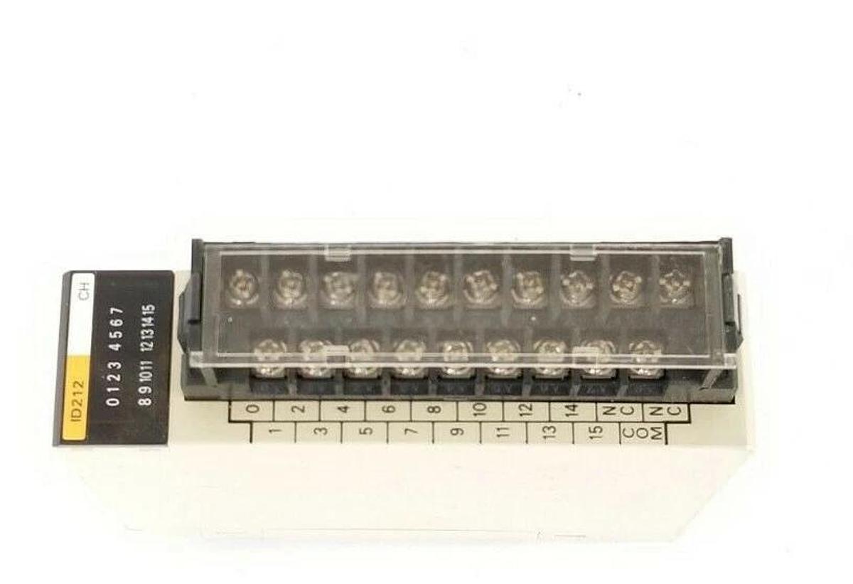 Used OMRON C200H-ID212 INPUT MODULE 24VDC, 7mA, C200HID212