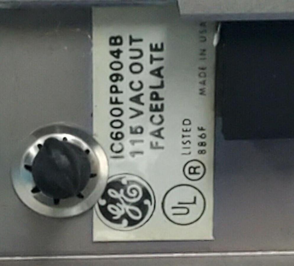 Used NIB GE FANUC IC600BF904B OUTPUT MODULE W/ IC600FP904B FACEPLATE 44A297038-G03
