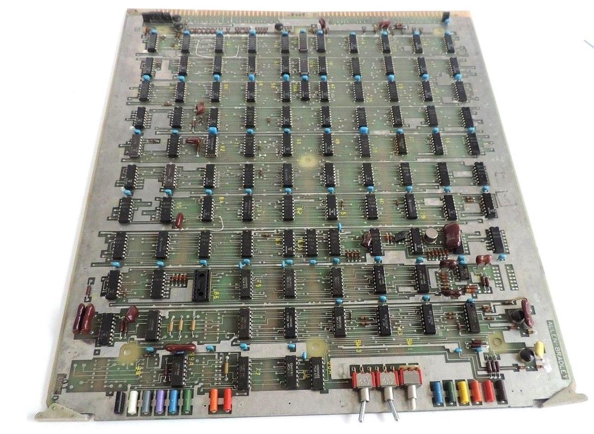 Used ALLEN BRADLEY 634487 INTERFACE MEMORY MODULE ENG - 2