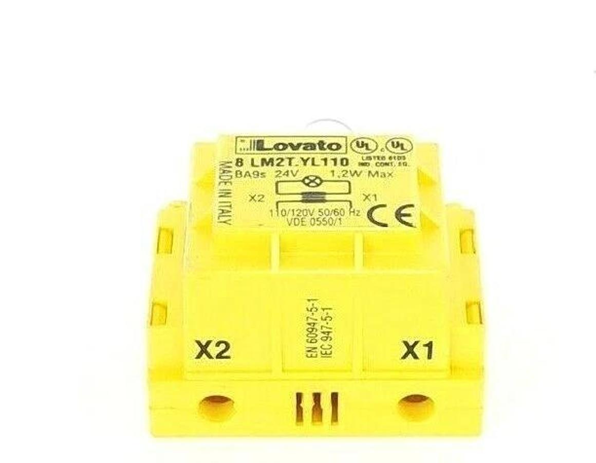 Used NIB LOVATO 8LM2TXL110 LAMPHOLDER C/W 110-120V TRANSFORMER, MOUNT ADAPTER & BULB