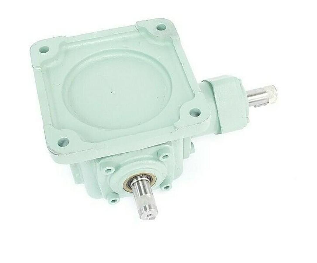 Used NEW TSUBAKI ED4M-1-LR-O-Y MITER RIGHT ANGLE GEAR REDUCER 1:1 RATIO ED4M-1-LR-0-Y