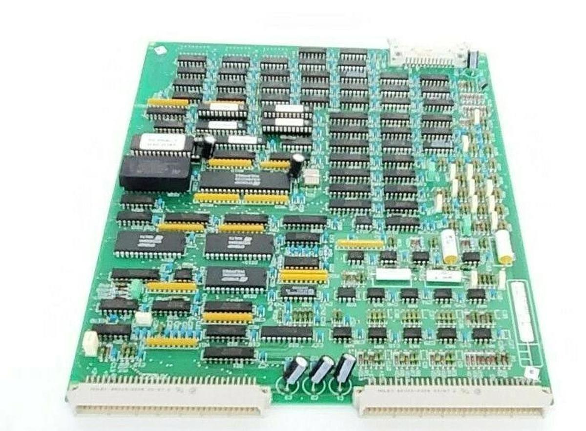 Used MERLIN GERIN 6740839 CONTROL BOARD 6739815XD-2-E UEB1309076 6739815XD-1-E