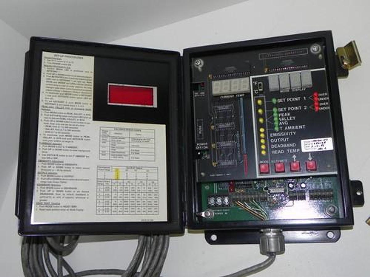 Used OMEGA OS1200-LTS TEMPERATURE CONTROLLER OMEGASCOPE OS1200LTS