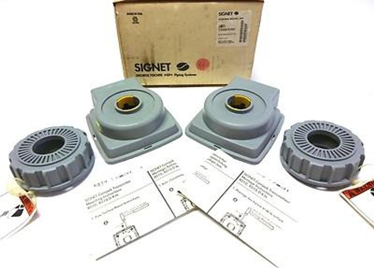 Used LOT OF 2 NEW SIGNET 3-8011 INTEGRAL MOUNTING KIT 1/2" NPT PORTS 38011 198864500
