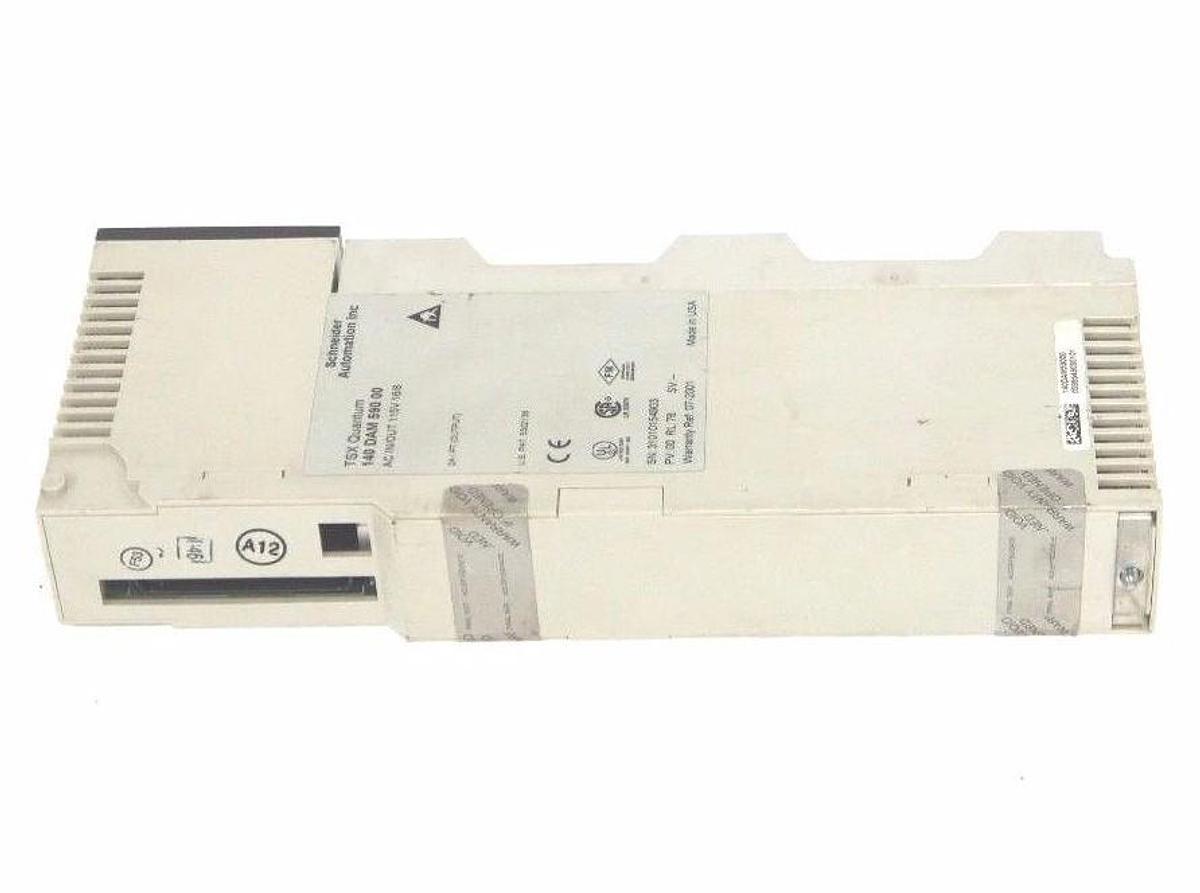 Used SCHNEIDER AUTOMATION 140-DAM-590-00 120 VAC IN/OUT 140DAM59000