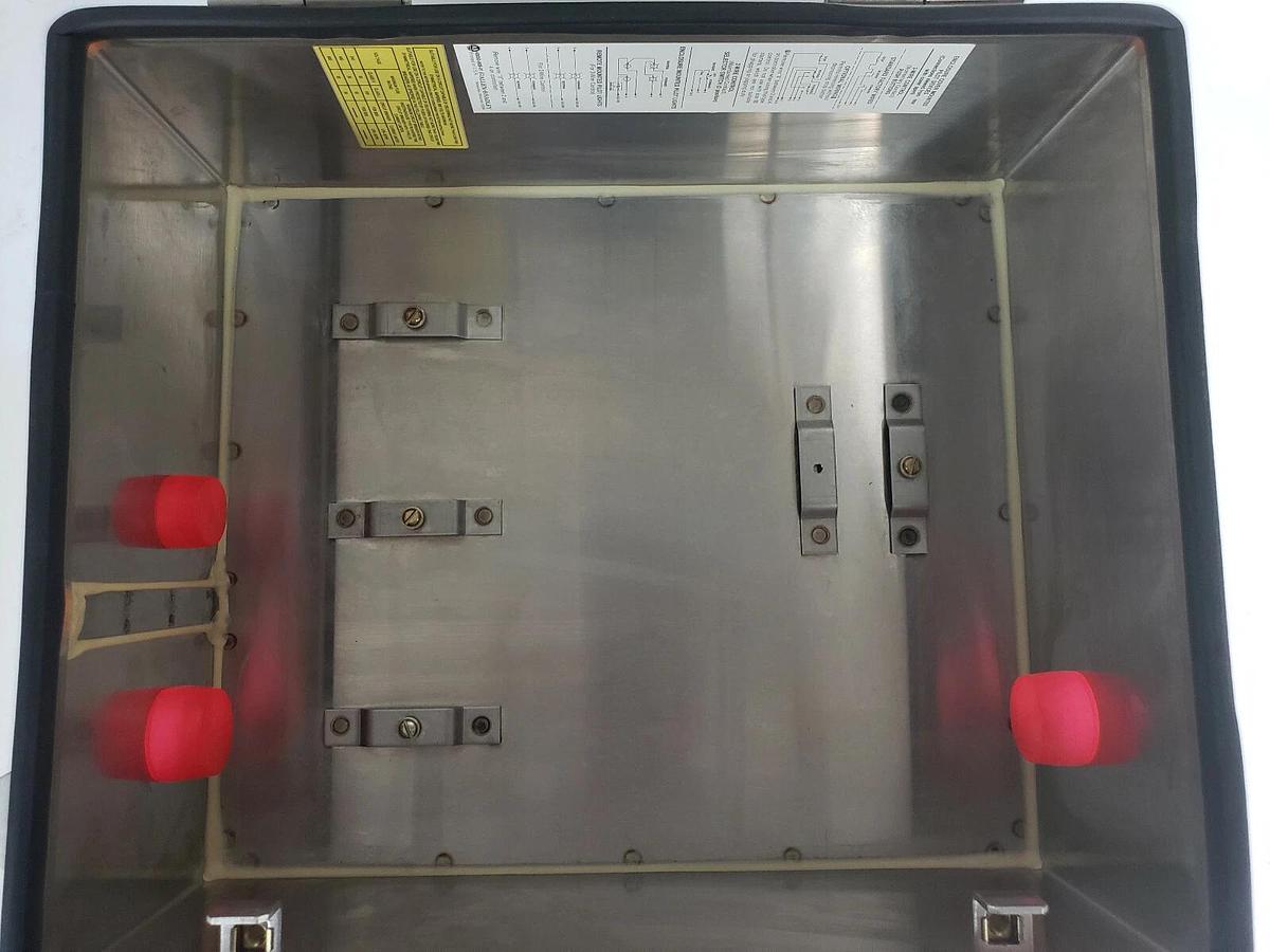 Used ALLEN BRADLEY 505-BCD SER. C REVERSING STARTER ENCLOSURE 505BCD