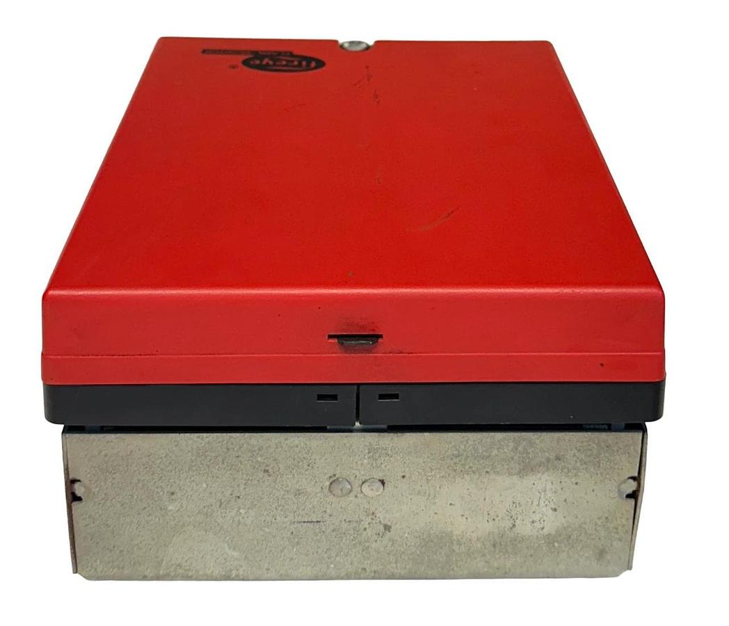 Used FIREYE TYPE E300 FLAME MONITOR EXPANSION MODULE 120V 50/60Hz USE WITH EB700 USNP