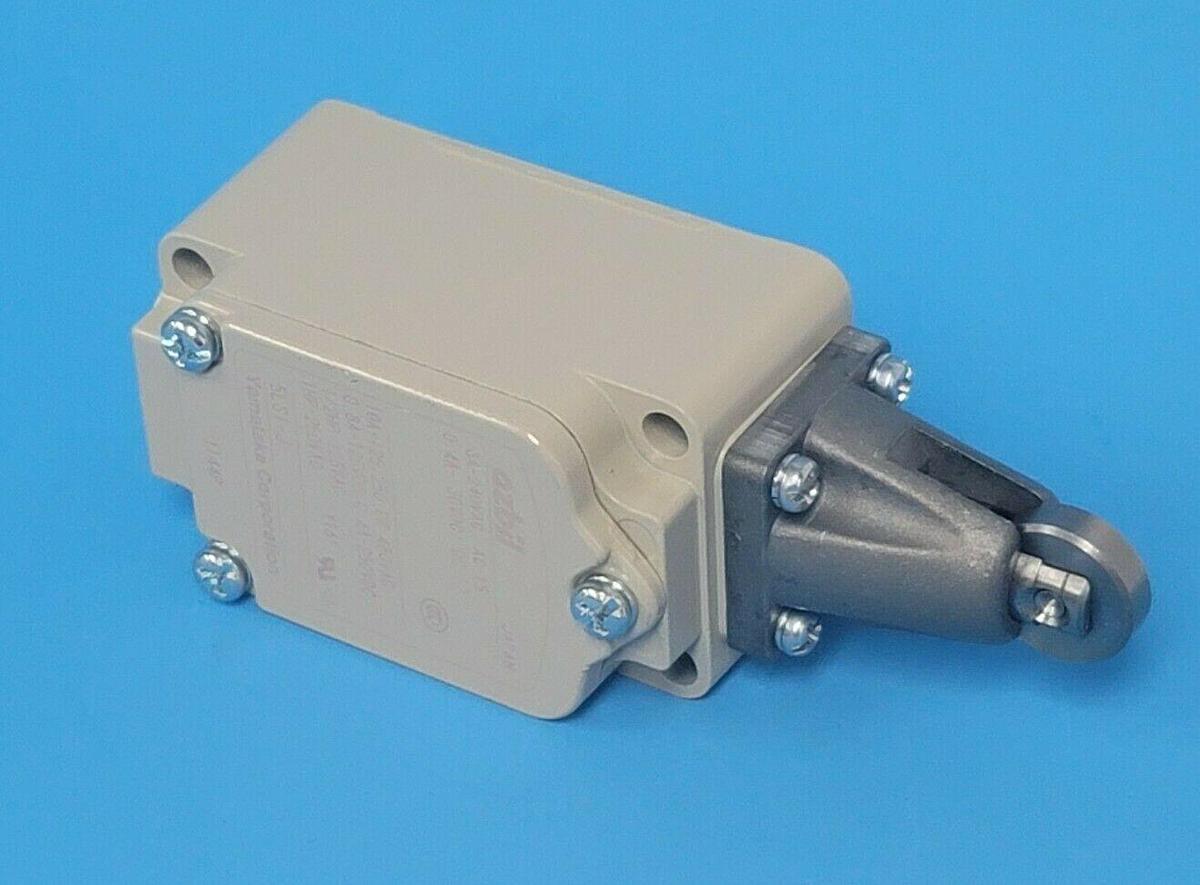 Used NEW AZBIL 5LS1-J LIMIT SWITCH 5LS1J