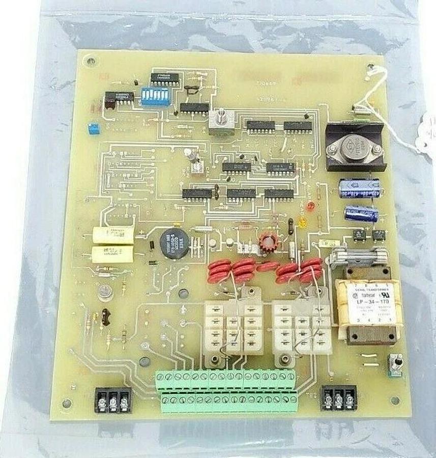 Used STOCK EQUIPMENT 1Z11137 PC BOARD Z10669, A20963-0