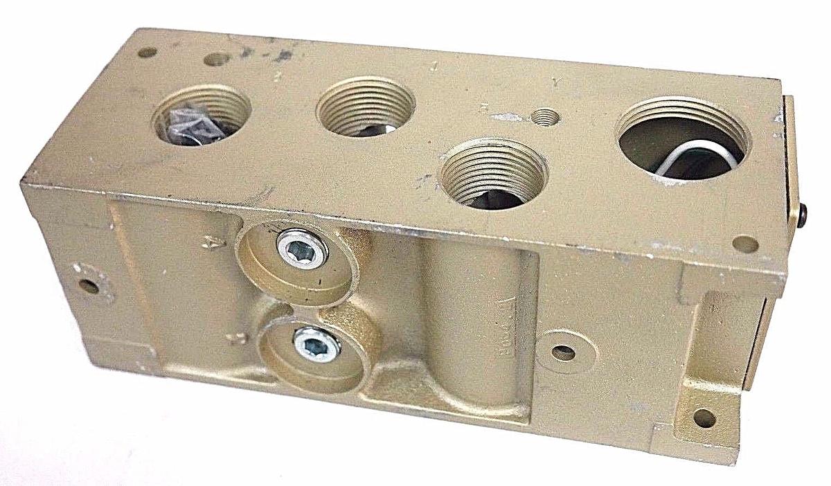 Used NEW ROSS W377B91 SUB BASE VALVE SIDE-PORTED