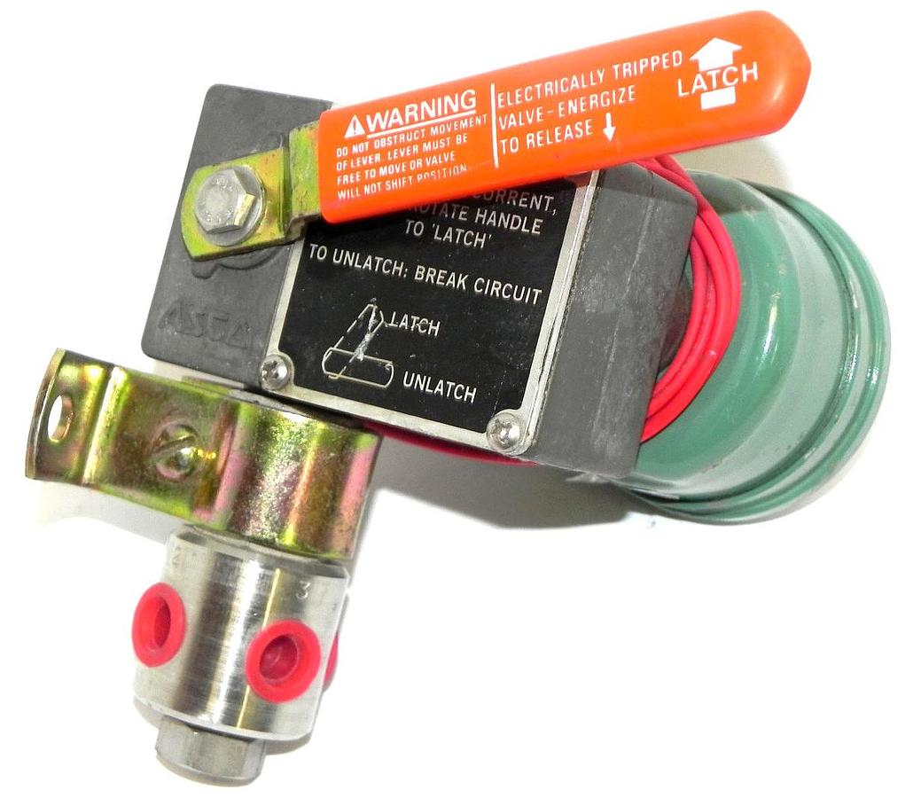 NEW ASCO EF8310A11 VALVE 1/4'' PIPE 20WATTS W/ LATCH LOCK