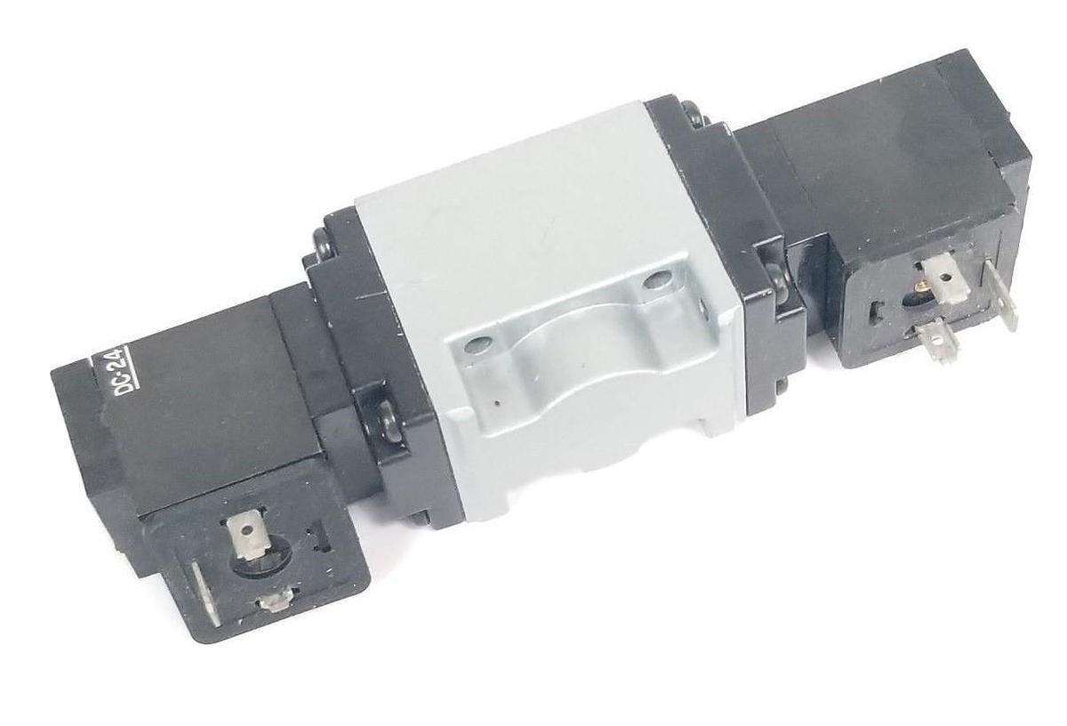 Used KURODA PMD2406DP SOLENOID VALVE DC24V