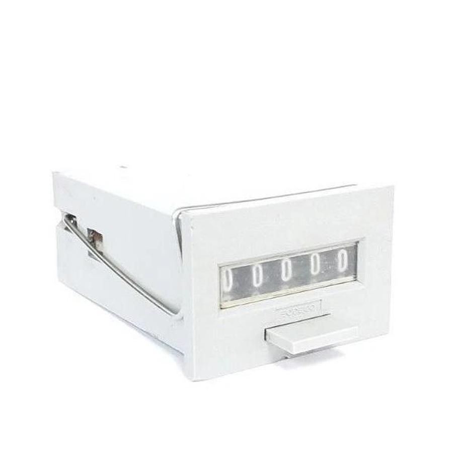 Used SODECO 8202 5-DIGIT COUNTER 2.5W, 24VDC, FT 115