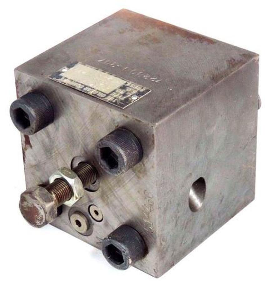 Used NEW OILGEAR COMPANY D09-13NNNN-VU-A1, L NO. L722809-307