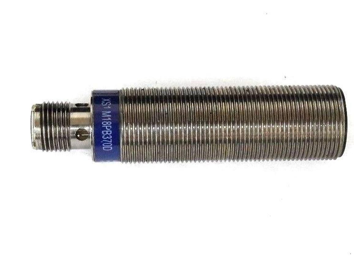 Used TELEMECANIQUE XS1M18PB370D PROXIMITY SENSOR 12...48V, 200mA