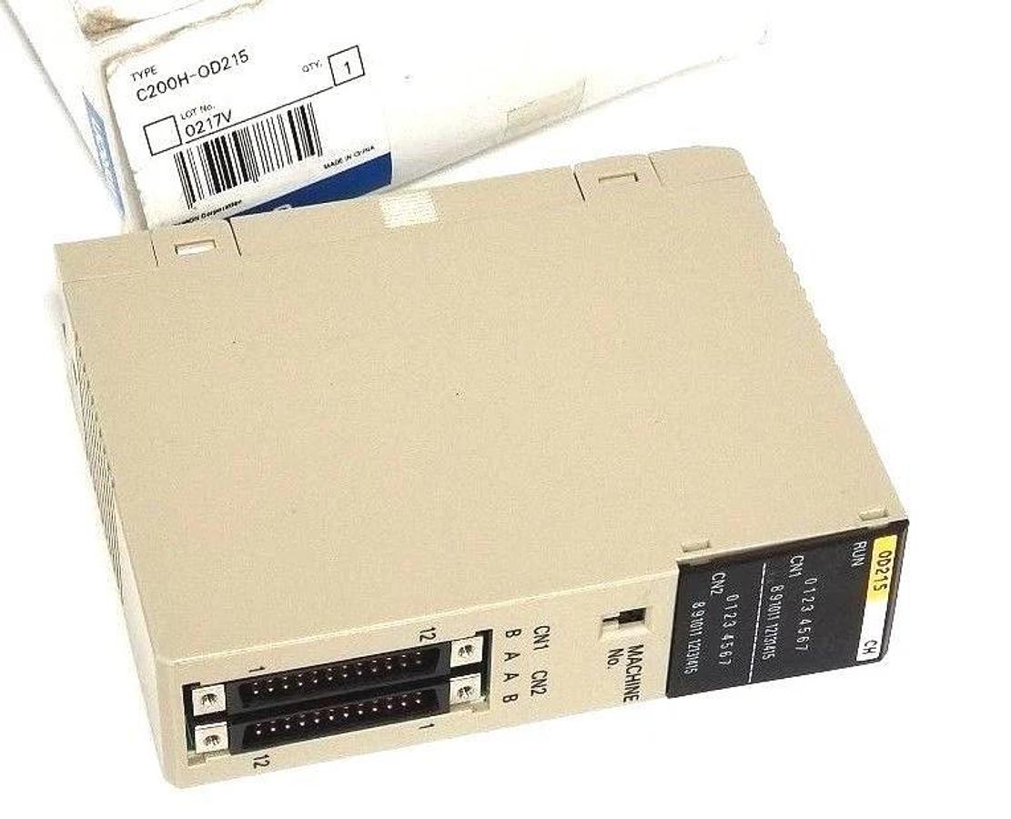 NIB OMRON C200H-OD215 OUTPUT MODULE 32 POINT C200HOD215