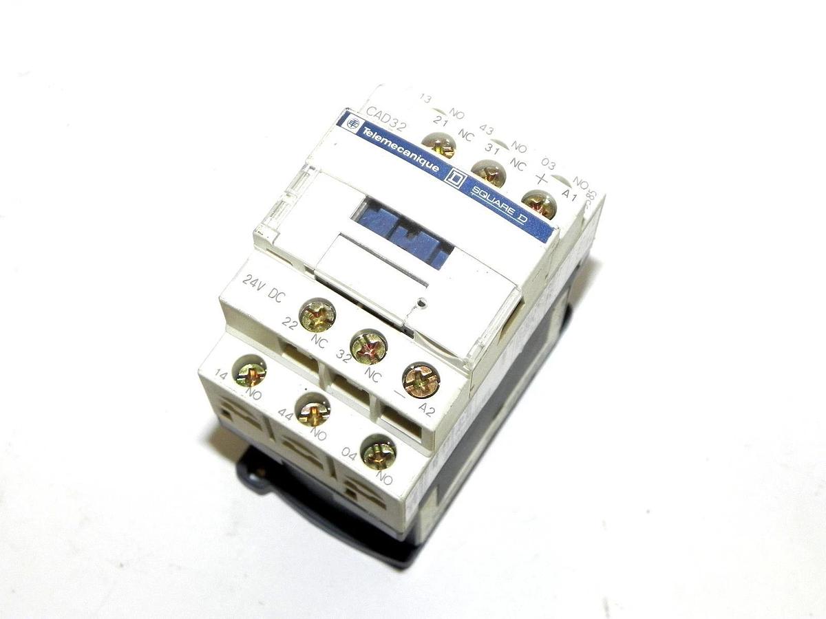Used SCHNEIDER ELECTRIC LAD4TBDL CONTACTOR
