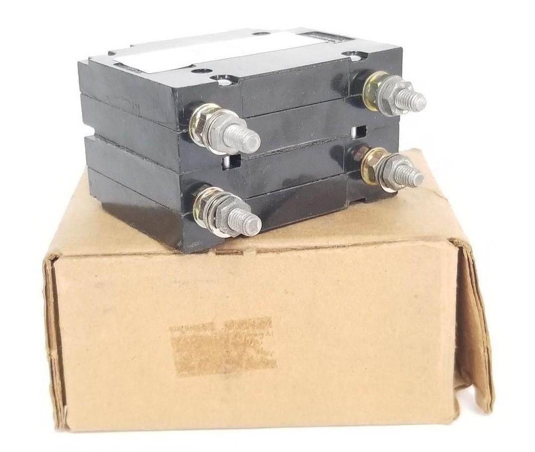 Used NIB HEINEMANN AM2-Z141-2 / AM2-B3-A MINI CIRCUIT BREAKER 65VDC, 7A, 94268308