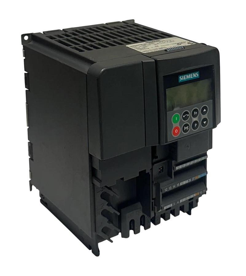 Used SIEMENS 6SE6440-2UD24-0BA1 / 6SE64402UD240BA1 MICROMASTER 440 DRIVE 4kW USNP