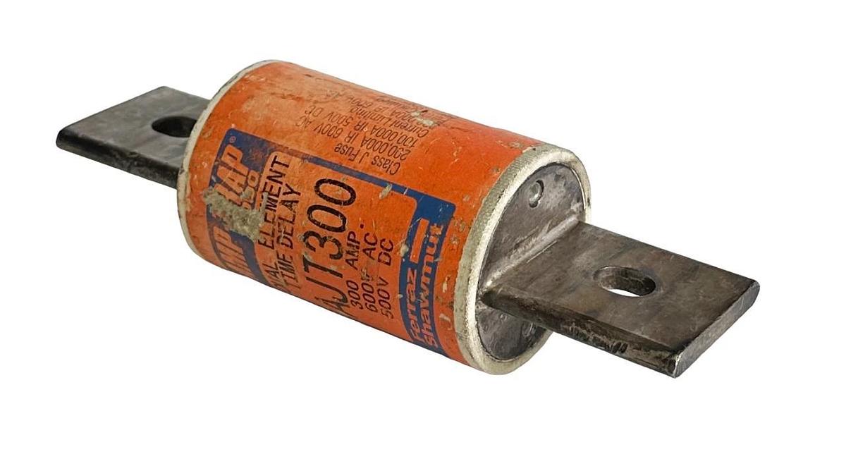 Used FERRAZ SHAWMUT AJT300 DUAL-ELEMENT TIME DELAY AMP-TRAP 2000 FUSE 300A 600VAC