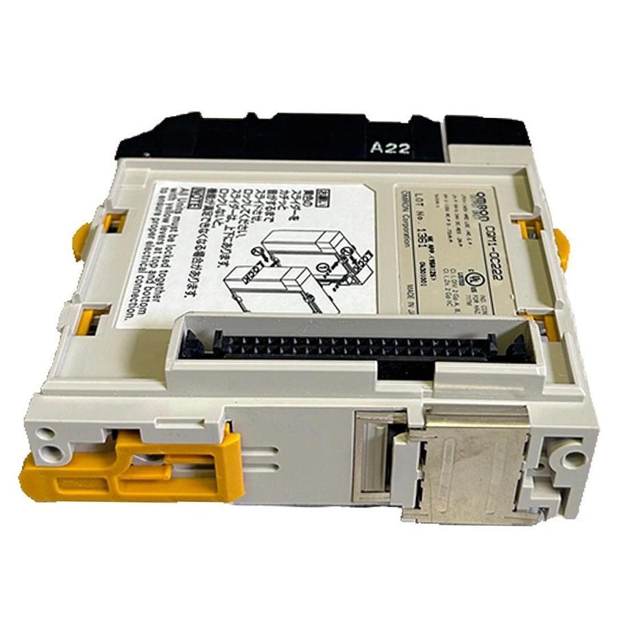 NEW OMRON CQM1-OC222 / CQM1OC222 16-PT OUTPUT MODULE OC222 2A 24VDC