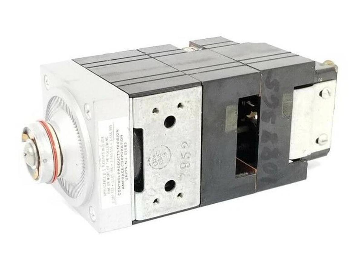 Used AGASTAT 7014ADL TIME DELAY RELAY 120V, 60HZ, 10-100 SEC.