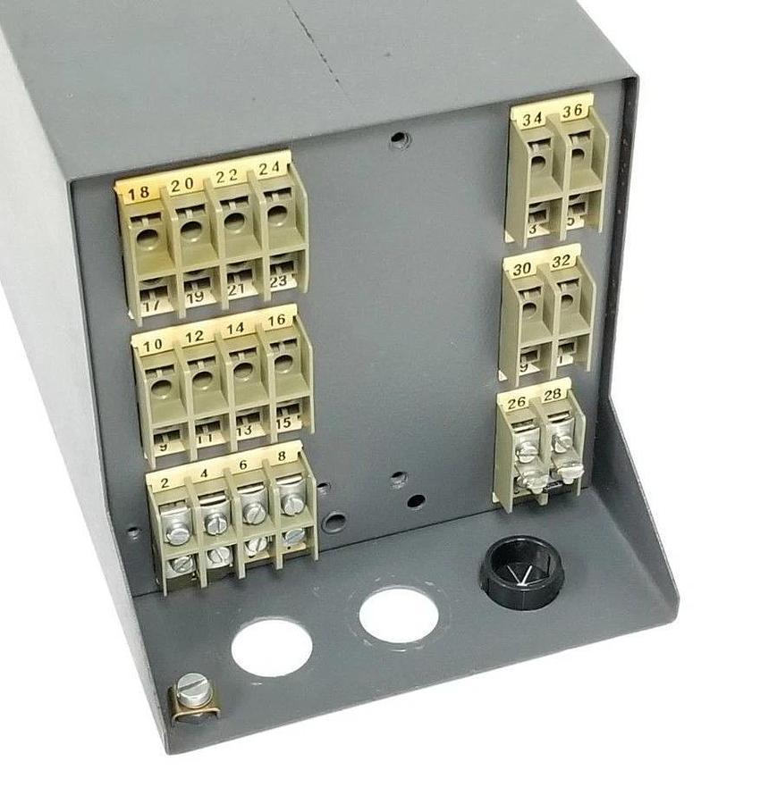 Used CHESSELL CORP. MODEL: 301D CHART RECORDER Z-FOLD EGLS PLG OPTIONS 115V/60HZ