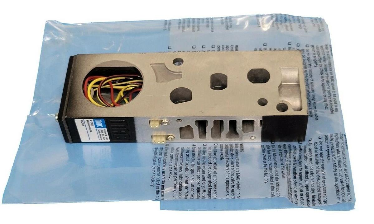 Used NIB MAC 92B-000-BKA SOLENOID VALVE BASE 1/4IN NPT PORTS 92B000BKA