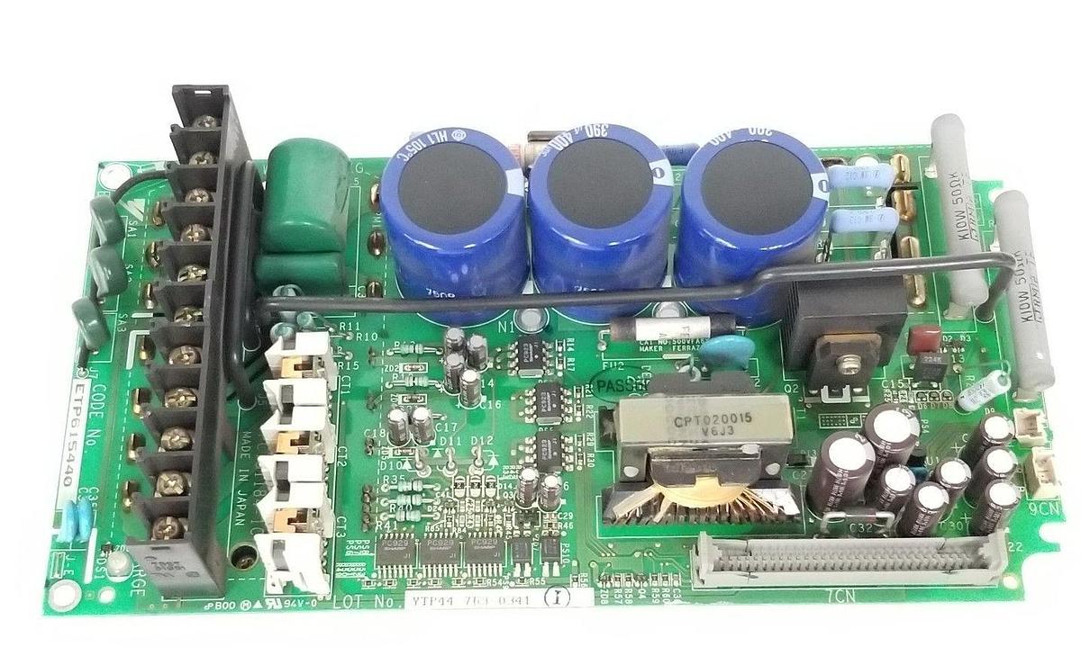 Used YASKAWA YPCT31184-1C CONTROL BOARD W/ 7MBR25NF120 TRANSISTOR HE2aN-DC24V RELAY