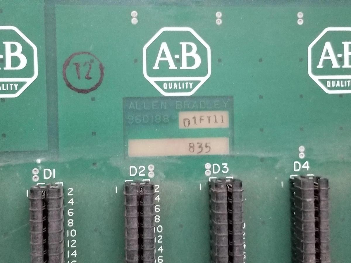 Used ALLEN BRADLEY 1771-A2B I/O CHASSIS 8 SLOT 960188-01FT11 1771A2B