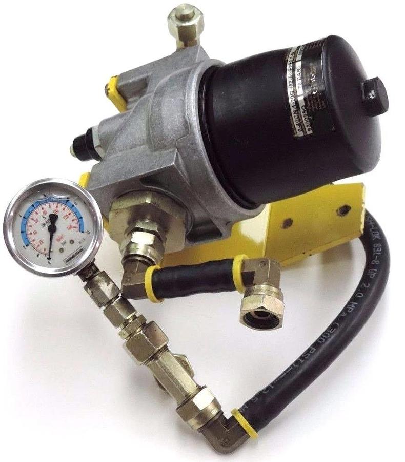 Used PARKER 0-40CN-1-20Q-M2-50-E2E2-1-98 FILTER SYSTEM 70 BAR ELEMENT NO. 930099Q
