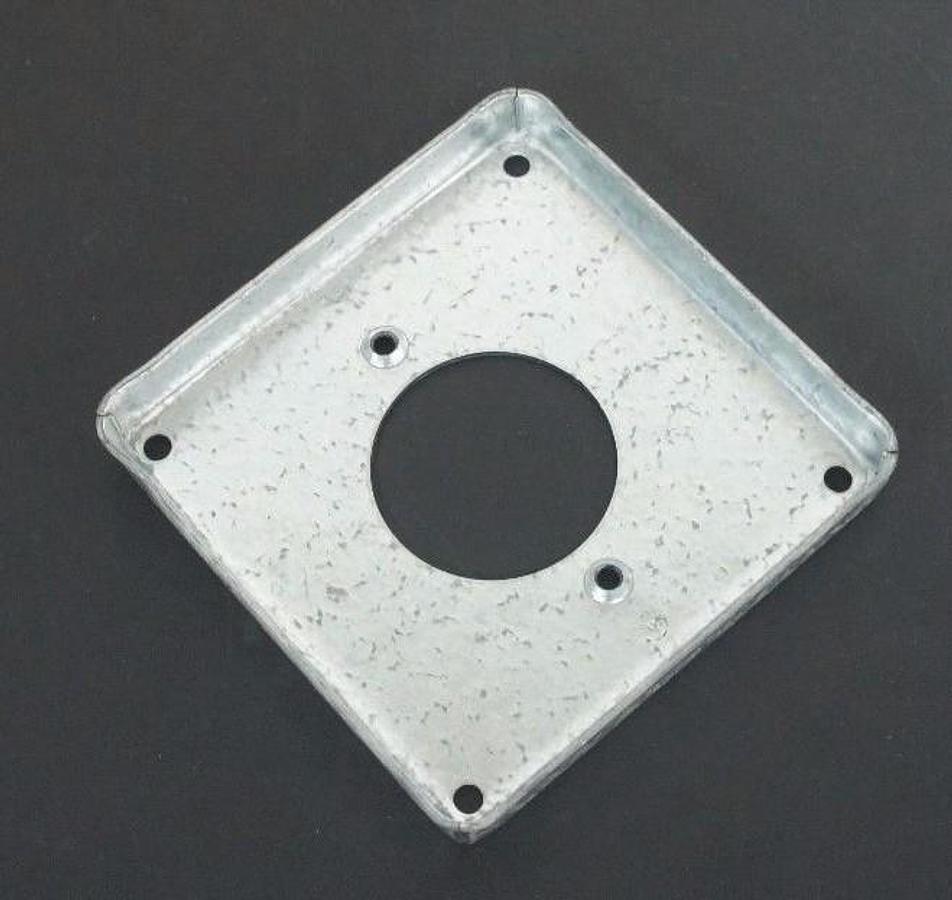 Used LOT OF 4 NEW HUBBELL 811 4" SQUARE COVERS RAISED 1/2"