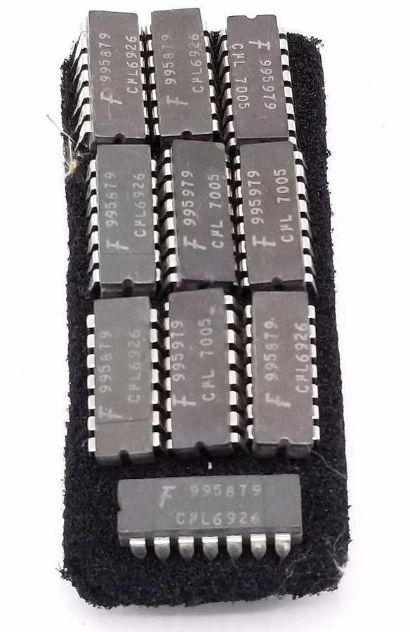 LOT OF 19 NEW GENERIC 995979 CHIPS 14-PIN