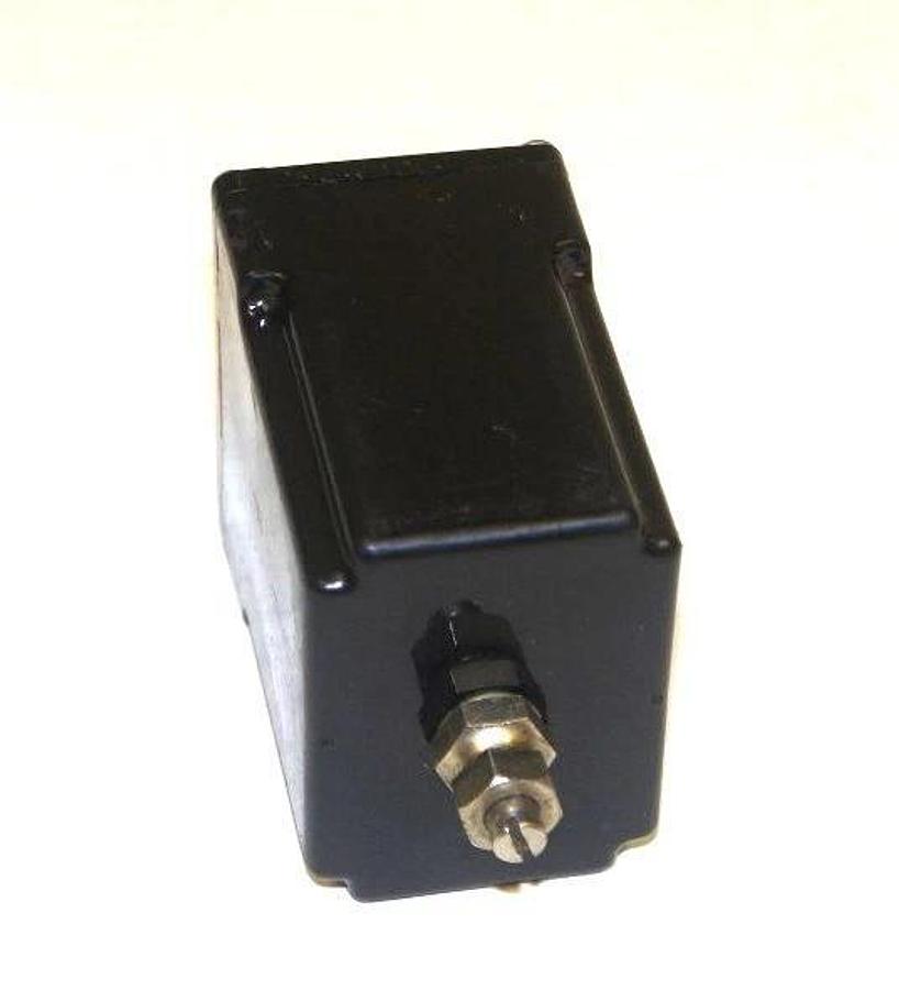 Used LINE MODEL VTL RELAY, TIME: .2-1 SEC, 10 AMP AT 115 VAC