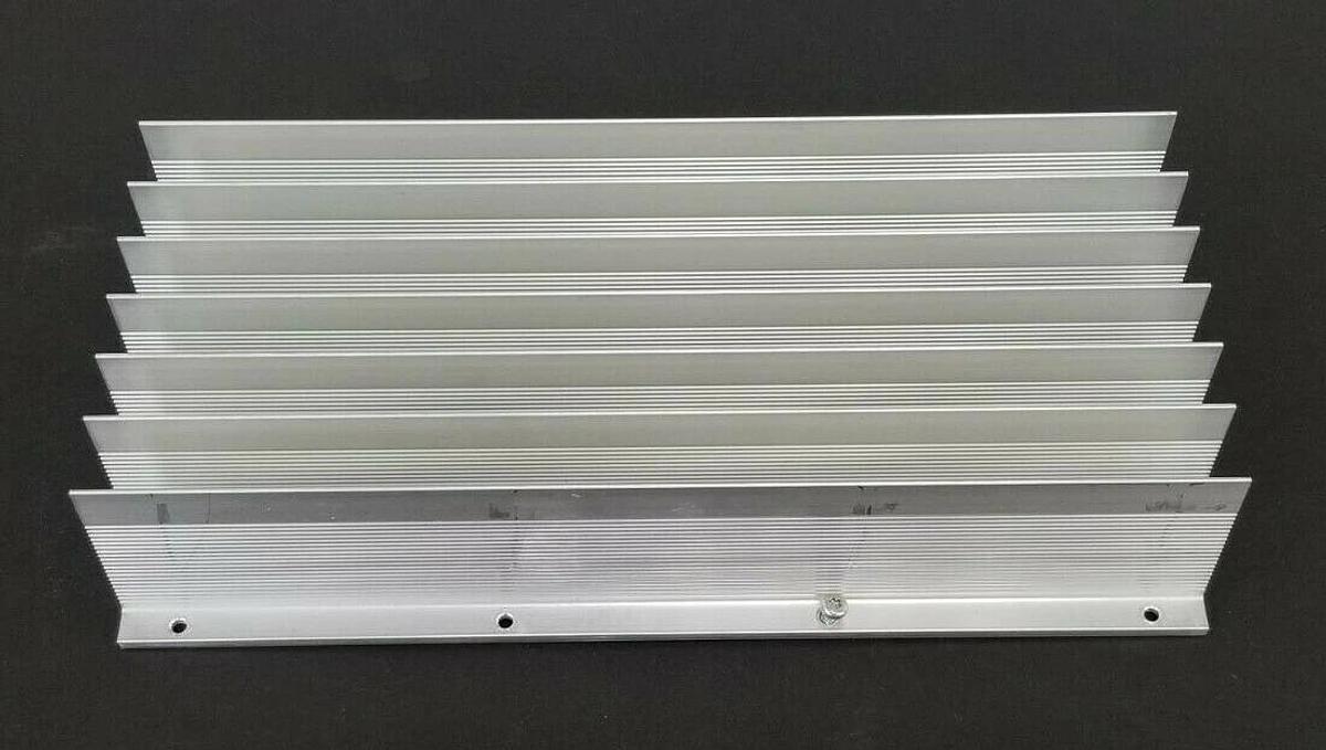 Used DANFOSS 175H0936 HEAT SINK FOR VLT3002 DRIVE 7-BAR