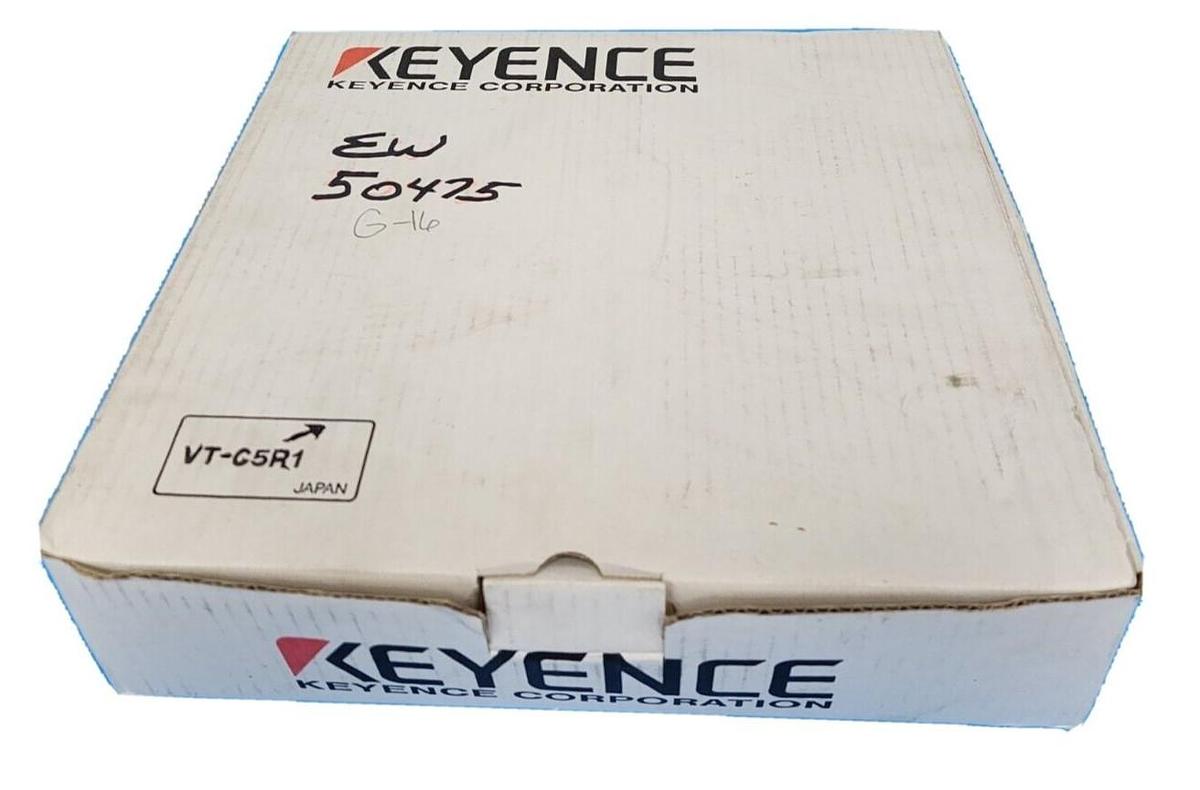 Used NIB KEYENCE VT-C5R1 TOUCH PANEL DISPLAY CABLE ASSEMBLY CORDSET VTC5R1
