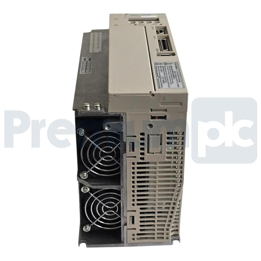 Yaskawa SGDH-30DE / SGDH30DE Sigma II Servopack Amplifier 3kW 400V 11.9A NSNP