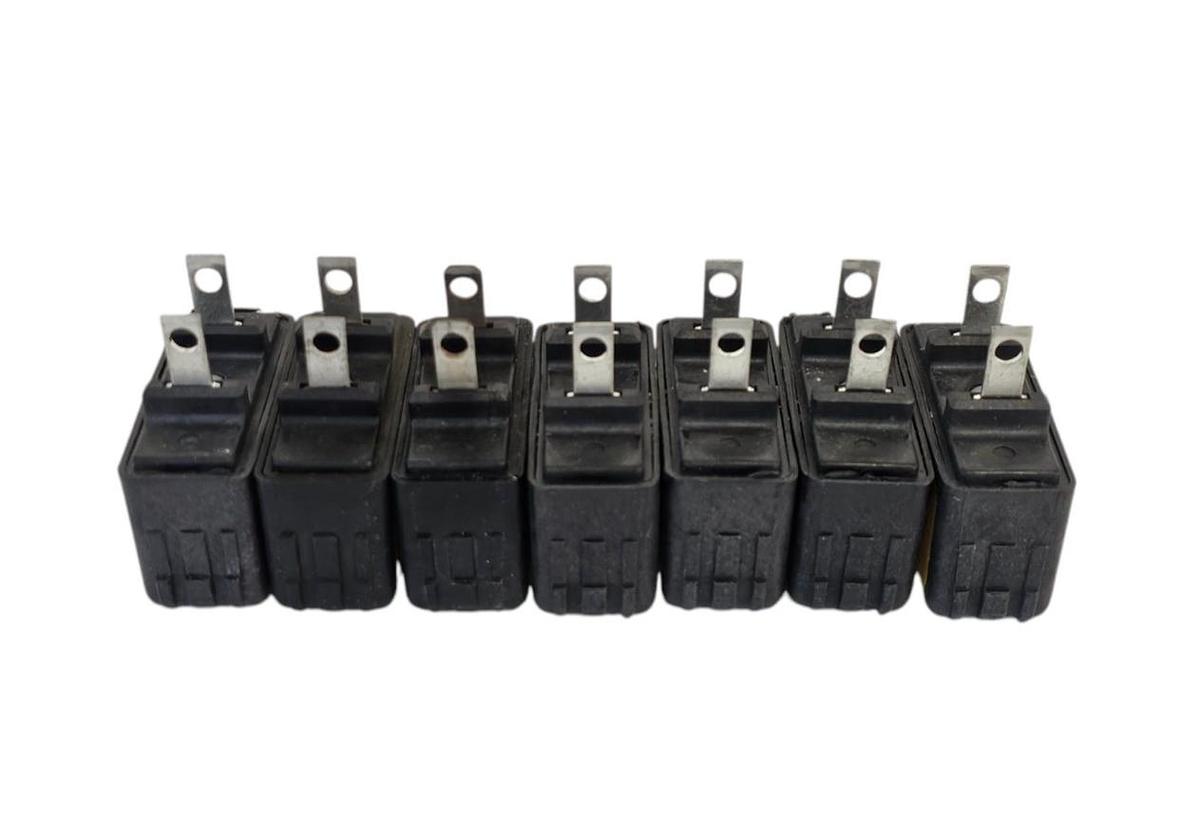 Used LOT OF 7 EATON TCF15 BUSSMANN SERIES LOW-PEAK CUBEFuse 600VAC/300VDC 15A