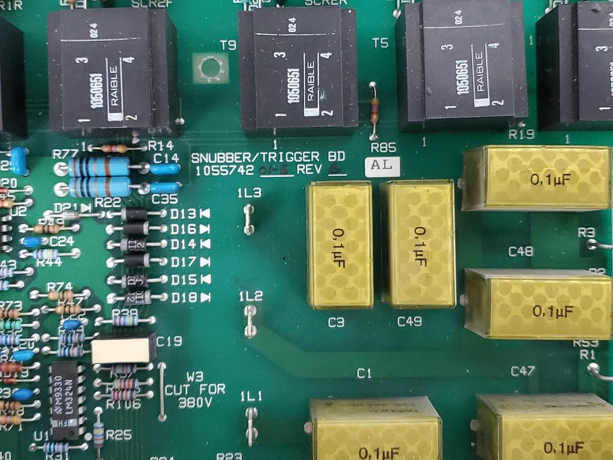 Used BOSTON / FINCOR 105574201-E SNUBBER / TRIGGER BOARD REV: E AL 105574201