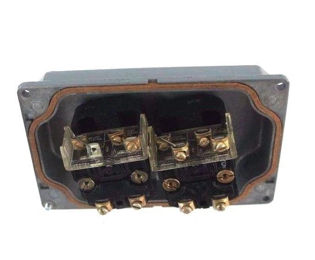 Used CUTLER HAMMER 10250T ENCLOSURE W/ (2) ALLEN BRADLEY 800T-PT16 SER N PUSH BUTTONS