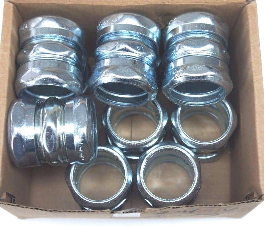 Used BOX OF 12 NEW COOPER CROUSE HINDS 663 COMPRESSION TYPE COUPLINGS 1-1/4"