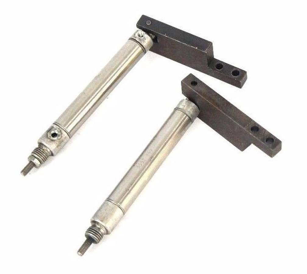 Used LOT OF 2 BIMBA .56DXPSRM02.0 PNEUMATIC CYLINDERS WITH BRACKETS 56DXPSRM020
