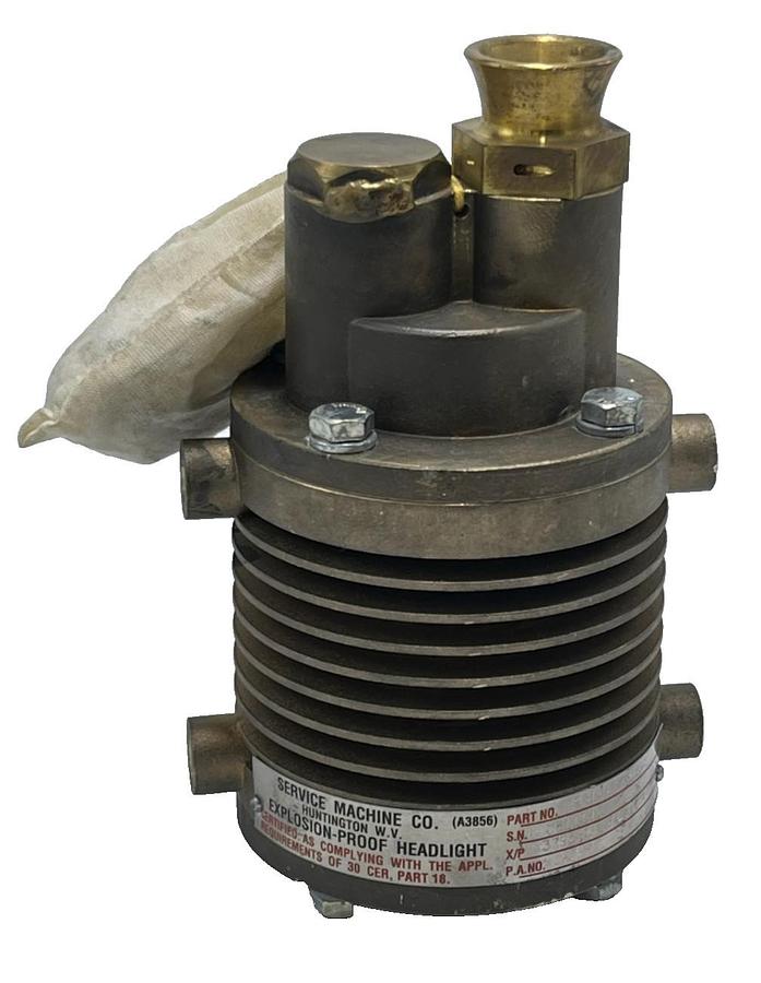 Service Machine Co. Explosion Proof Headlight A3856 D981-A2X6-F5 Bul. SM125
