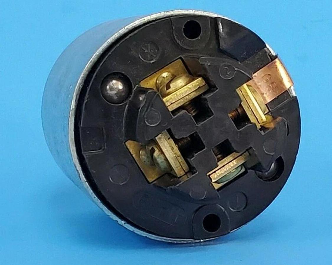 Used ARROW-HART A-H POWER-LOCK RECEPTACLE 20A 250VDC / 30A 300VAC