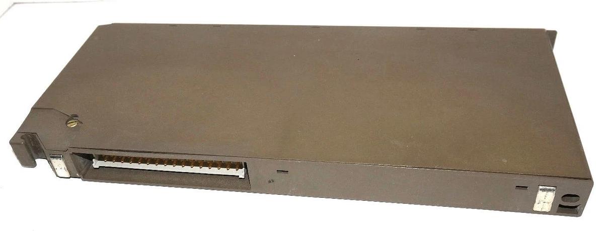 Used SIEMENS 6ES5-306-7LA11 SIMATIC S5 I/O MODULE IM 306, 6ES53067LA11
