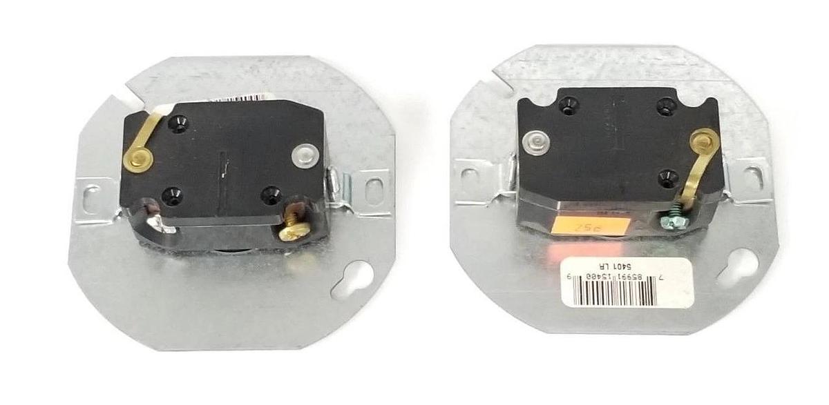 Used LOT OF 2 P&S 15A-125V PLUGS W/ STEEL CITY 5401 LR STL OCT BX CVR 4IN DIA SGL RCP