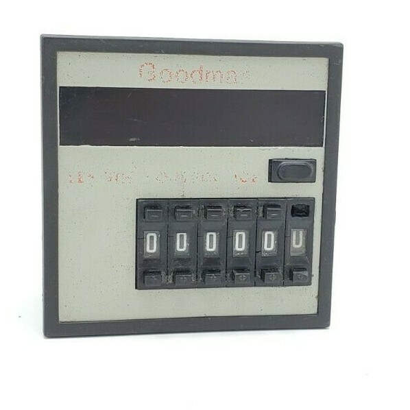 Used GOODMAN NE622.42B LENGTH CONTROL102 DIGITAL DISPLAY 12VDC 10K (DAMAGED BUTTON)