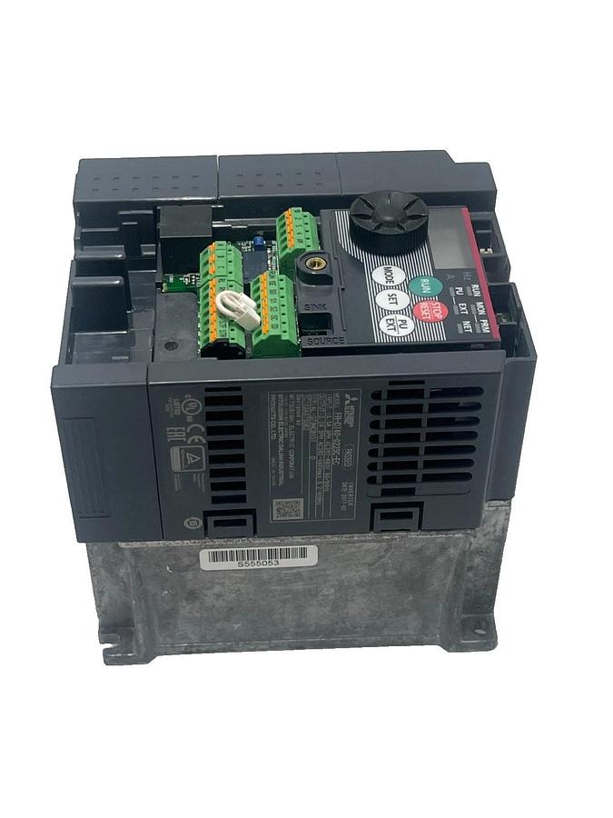 Used MITSUBISHI FR-D740-022SC-EC COMPACT SIZE INVERTER 3PH 400V 50/60Hz 2.2A 1HP