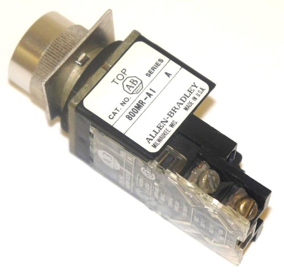 Used ALLEN BRADLEY 800MR-A1 OPERATOR PUSH BUTTON SWITCH, SER A W/ 800M-XD1K CONTACT